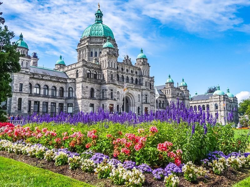 Vacourver building with flowers